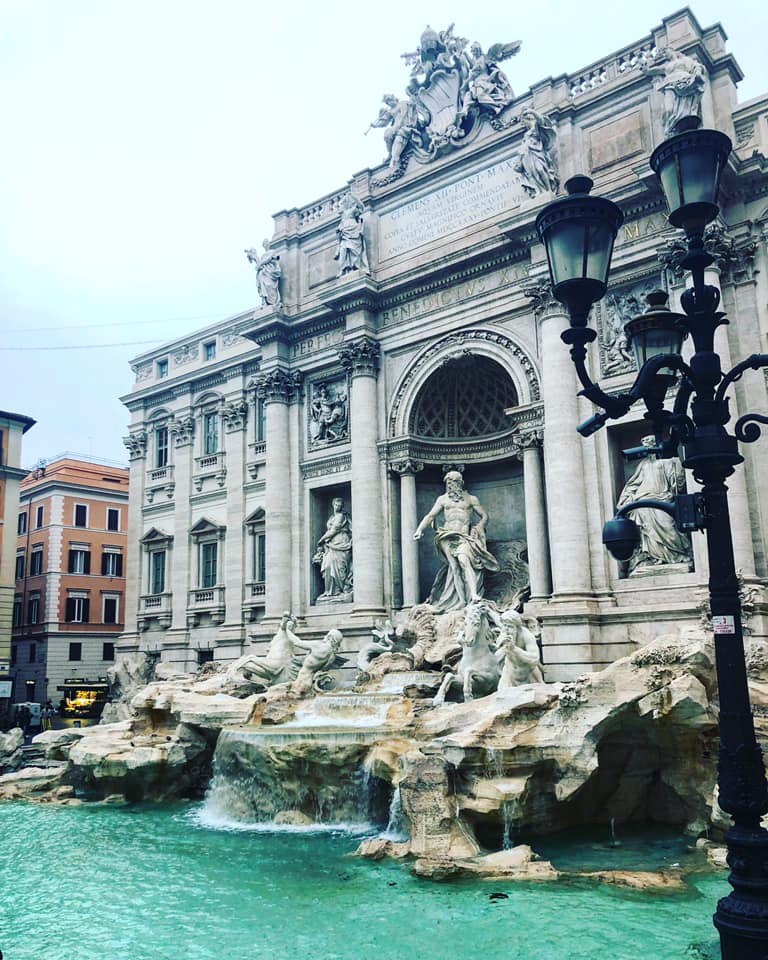 49442011_10156319244734132_7735131813995085824_n